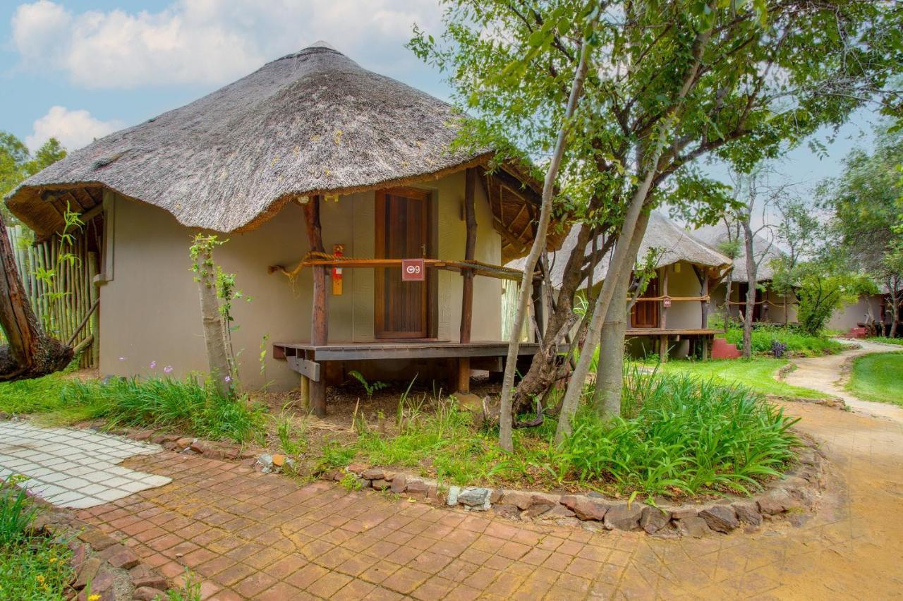 Warthogs Bush Lodge Magaliesburg Kültér fotó