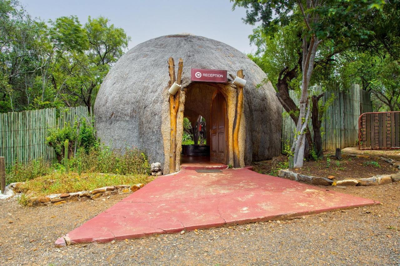 Warthogs Bush Lodge Magaliesburg Kültér fotó