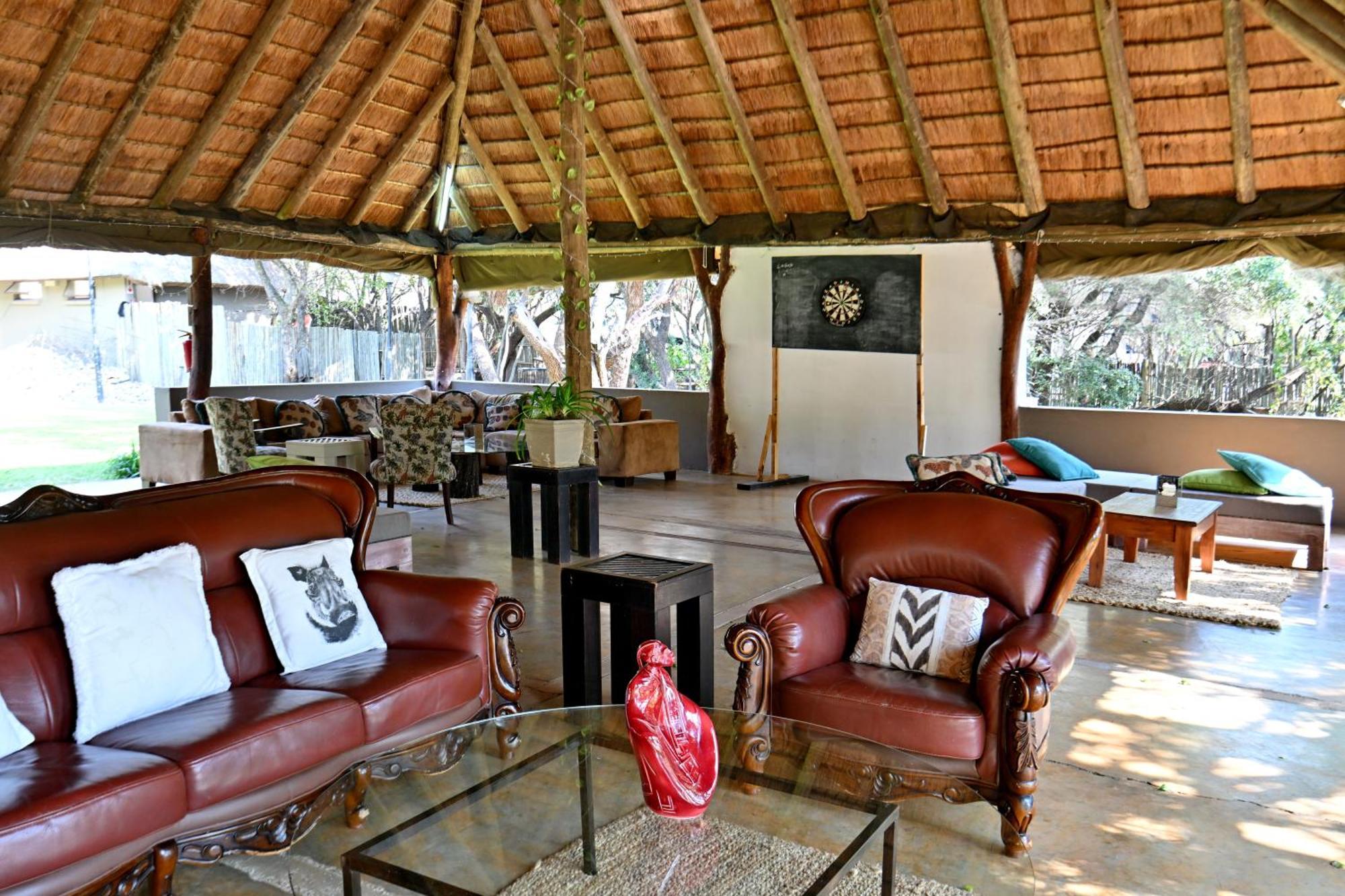 Warthogs Bush Lodge Magaliesburg Kültér fotó